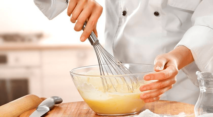 Reconeixen la invalidesa parcial derivada de Malaltia Professional a una cuinera amb Túnel Carpià